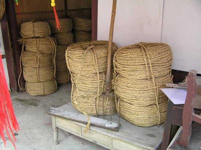 纏樹過冬用的草繩哪有賣的？